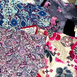 4 various printed scrub tops XL